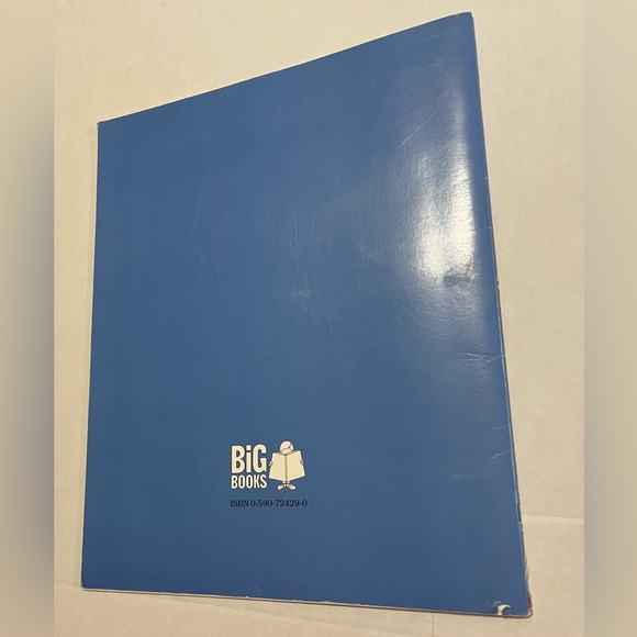 Big Book: Caps, Hats, Socks, and Mittens - Picture 5 of 6